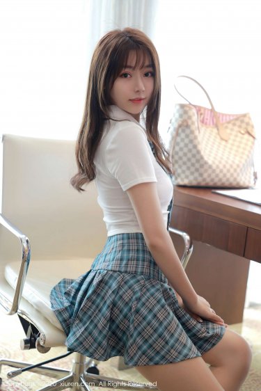 在办公室少妇做爰
