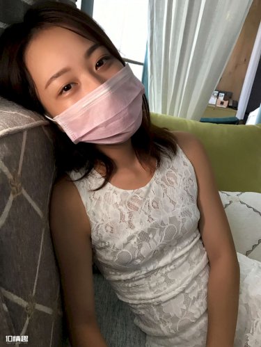 天天鲁一区摸一摸爽一爽